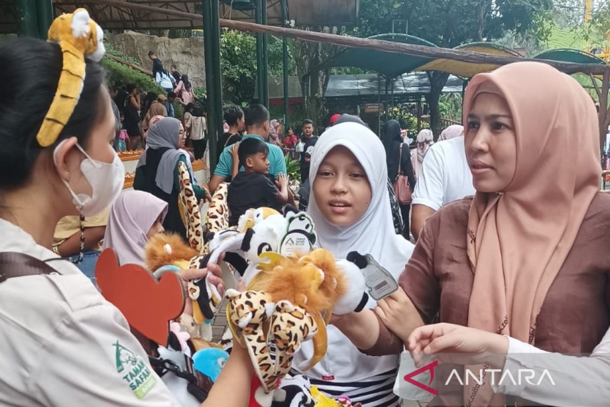 Pengunjung Taman Safari Bogor meningkat 50 persen saat libur lebaran