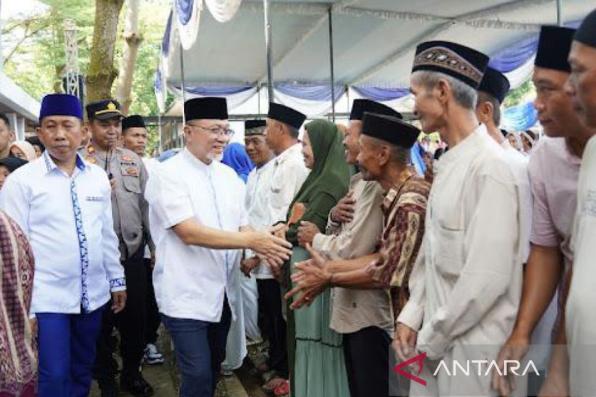 Zulhas beri beasiswa 500 mahasiswa Lampung tingkatkan kualitas SDM