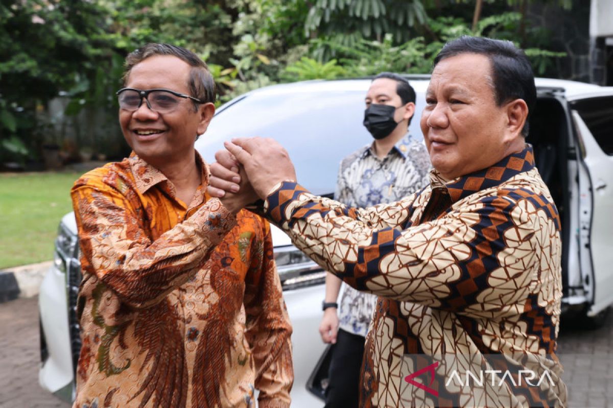 Prabowo Subianto kunjungi Mahfud MD dan ajak ke Hambalang