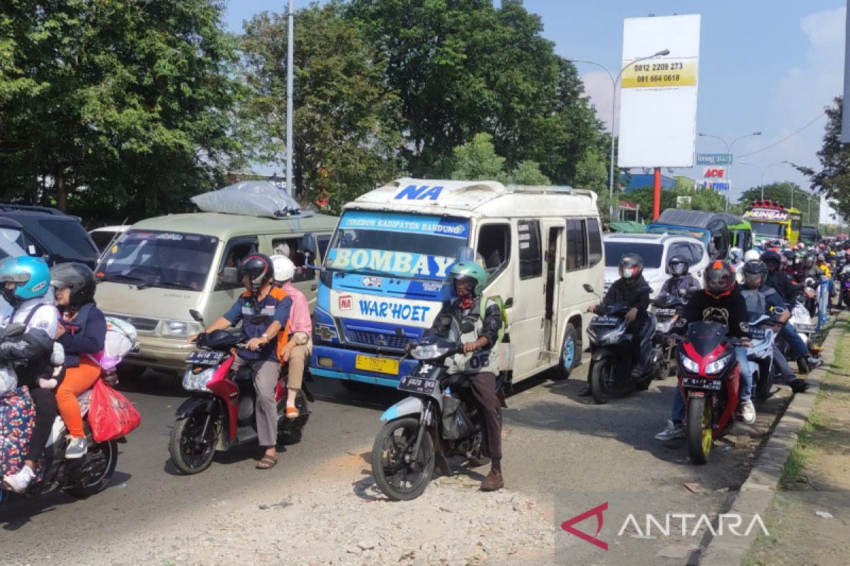 Polisi siagakan personel di jalur kuliner Cirebon antisipasi kepadatan