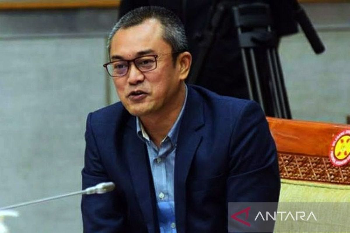 Anggota DPR meminta Polri jalin kerja sama atasi kejahatan transnasional