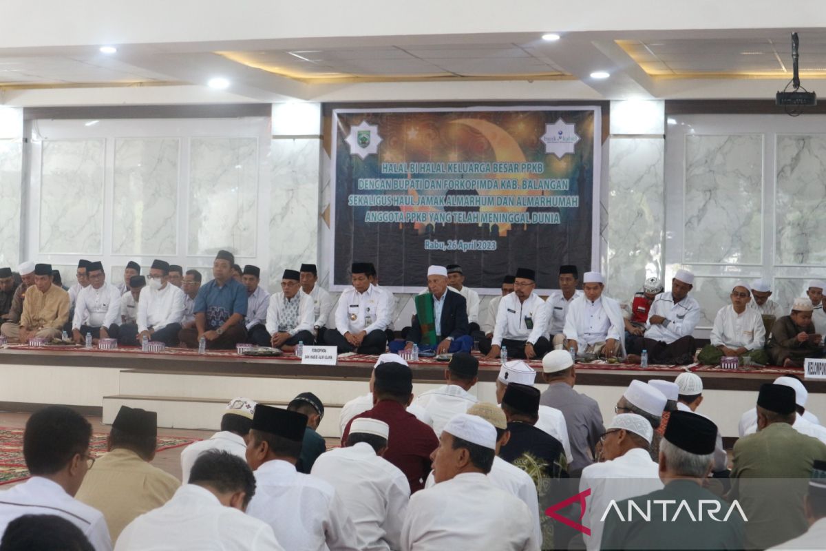 Pendiri Kabupaten Balangan silaturahmi dengan Pemkab