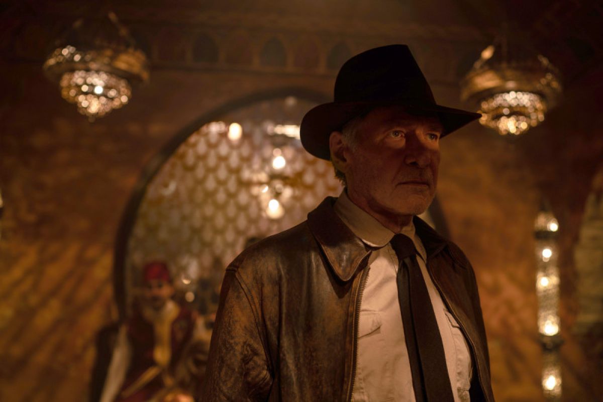 Harrison Ford versi 35 tahun akan tampil 25 menit di "Indiana Jones 5"