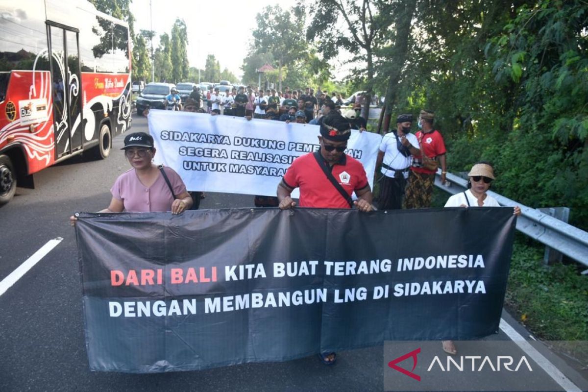 Warga Desa Adat Sidakarya-Bali dukung pembangunan terminal LNG