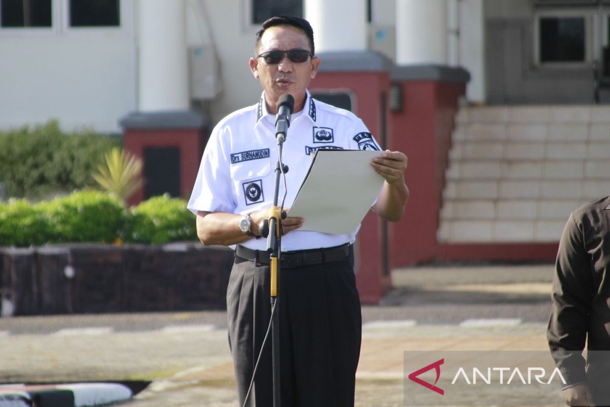 Bupati Belitung Timur tegaskan tidak ada pemberhentian tenaga honorer