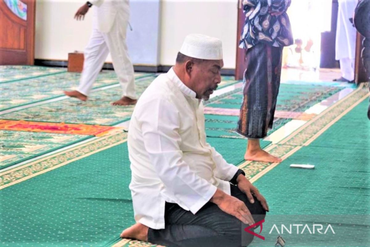 Gubernur Maluku sumbang Rp300 juta untuk bangun masjid di Ori Malteng