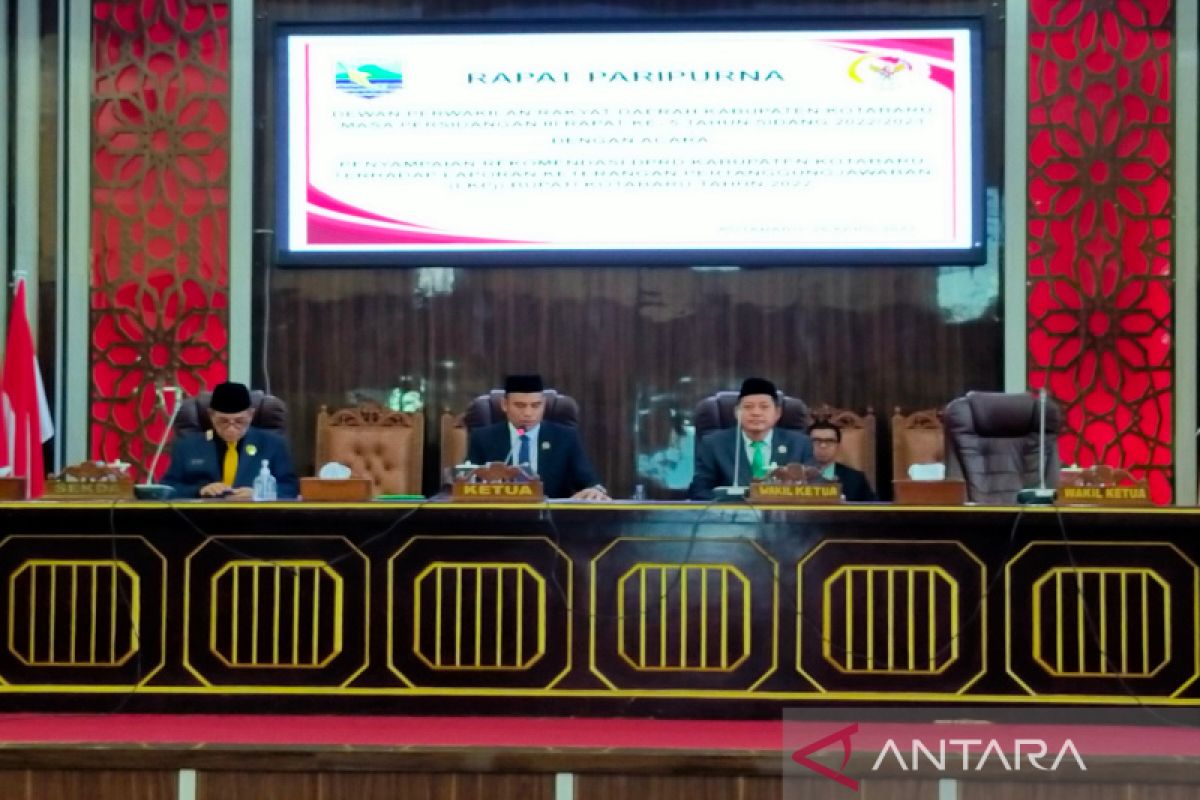 DPRD Kotabaru paripurnakan rekomendasi laporan bupati