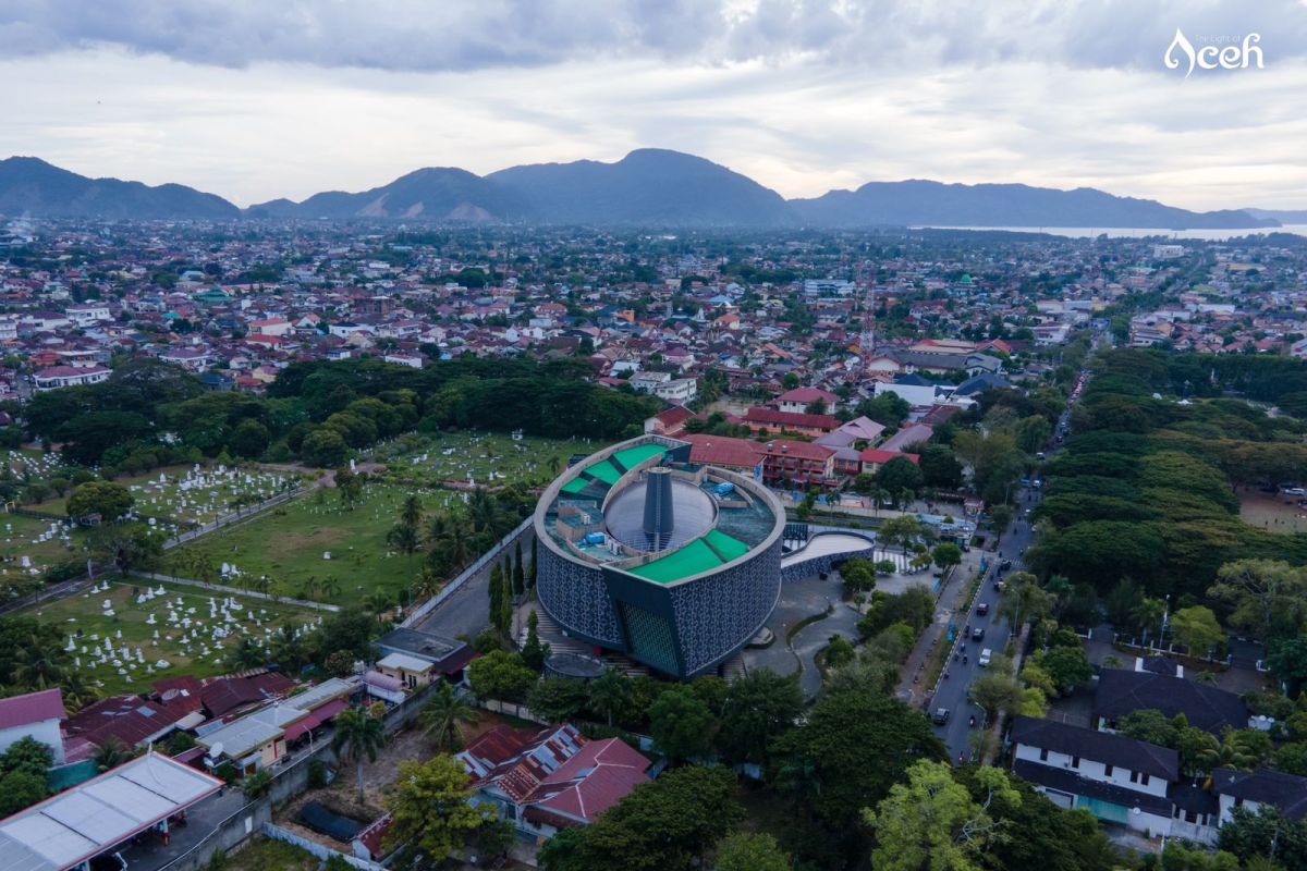 Pengunjung Museum Tsunami Aceh membeludak