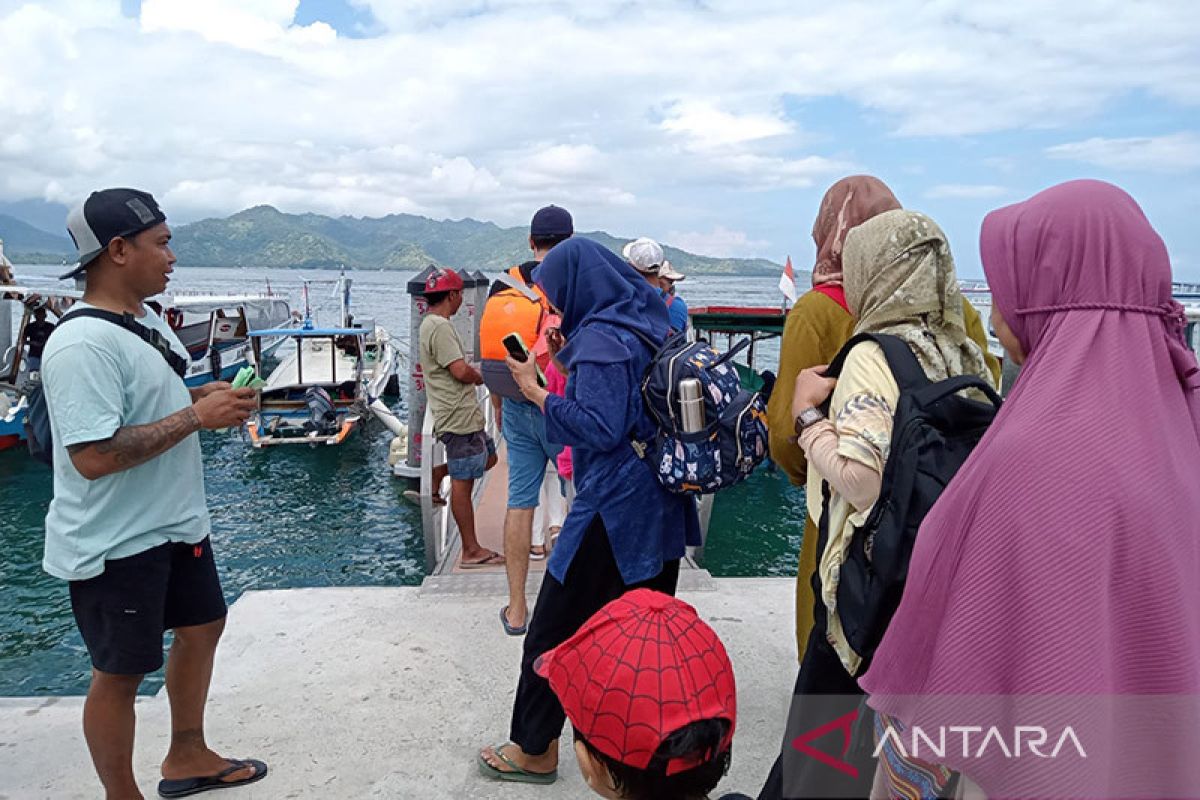 BPBD siagakan perahu karet untuk patroli laut saat "Lebaran Topat"