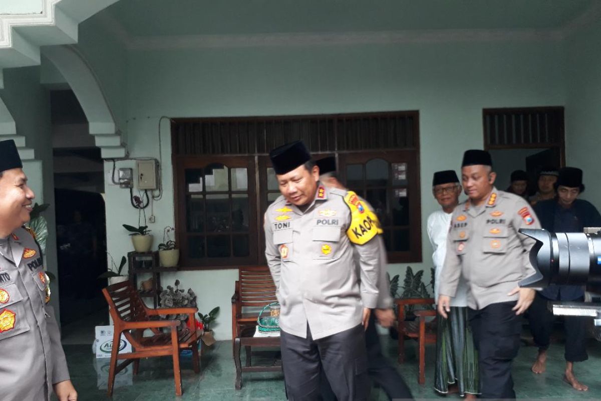 Kapolda Jatim kunjungi pesantren di Kediri saat Lebaran