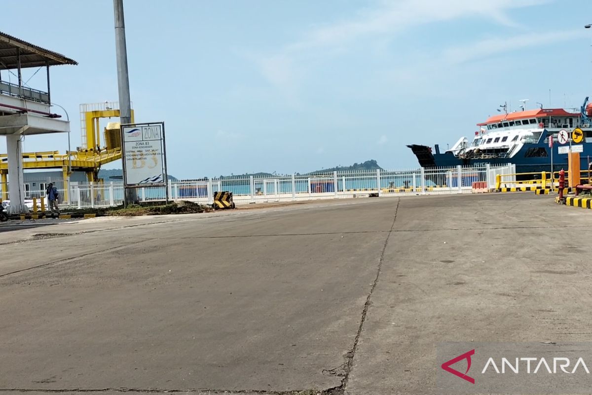 Pergerakan penumpang di Pelabuhan Bakauheni mulai lengang