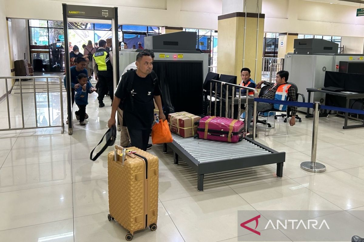 Sebanyak 2.400 penumpang berangkat dari Tanjung Priok ke Batam