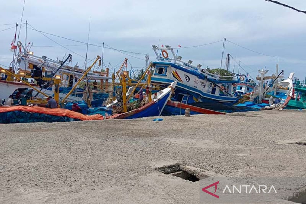 14 kapal nelayan Aceh Timur ditahan di luar negeri