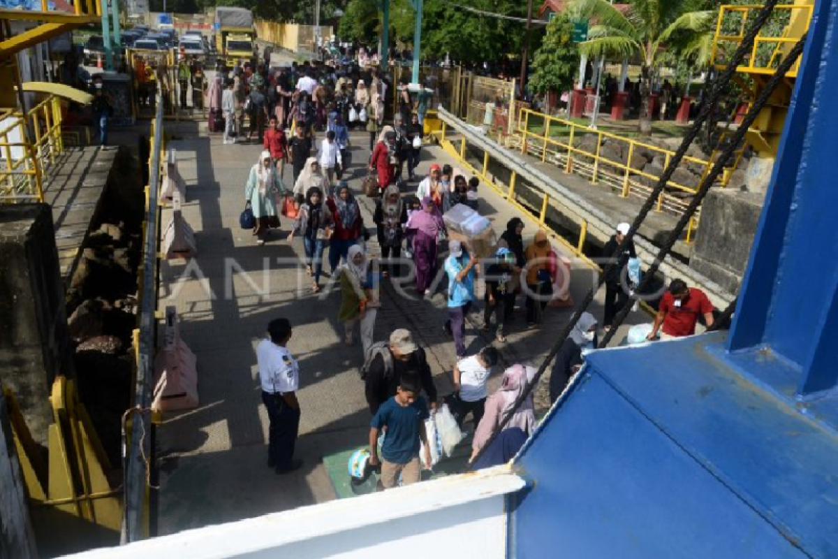 Penumpang di pelabuhan Banda Aceh capai 20.603 orang selama Idul Fitri