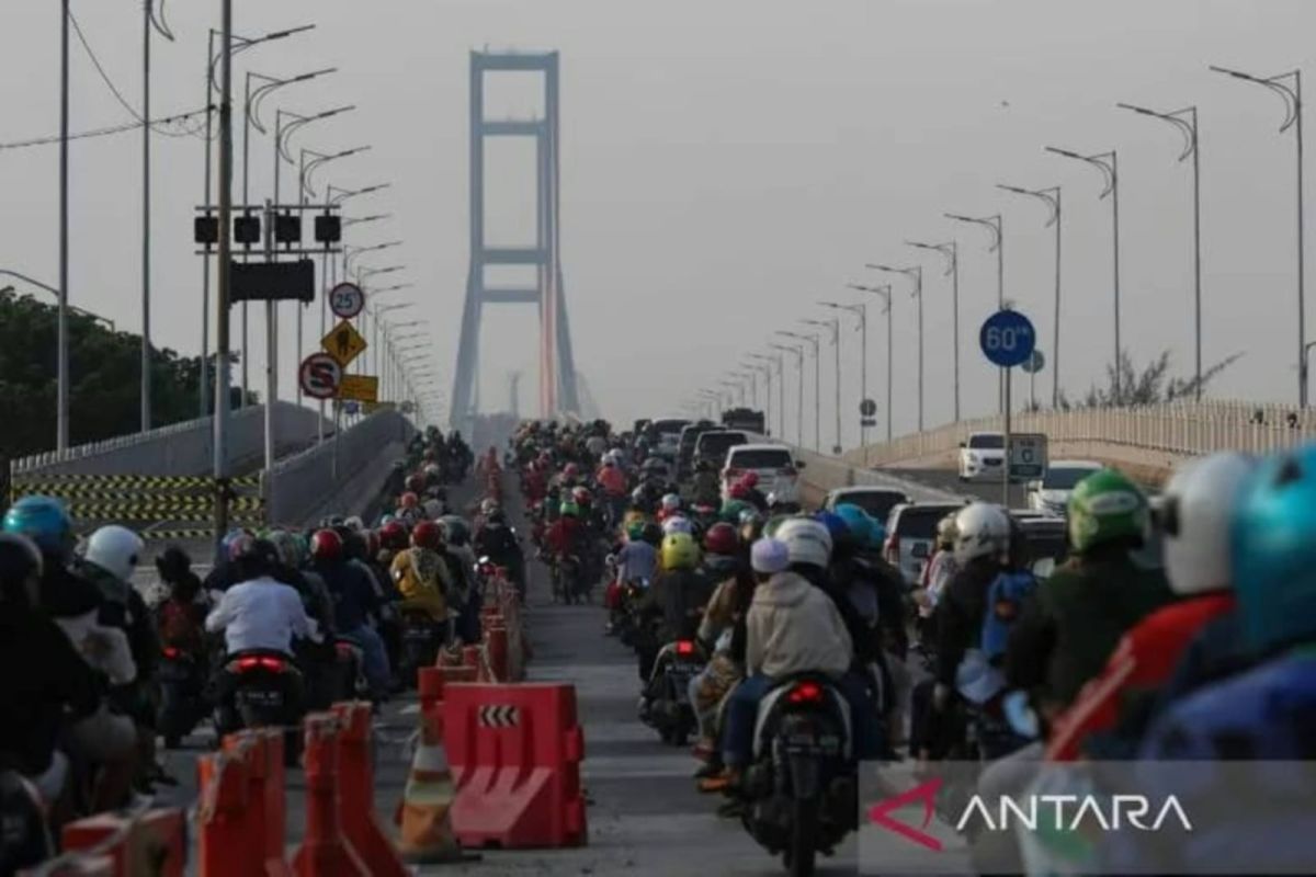 Kendaraan masuk Surabaya lewat Suramadu capai 23.156 unit