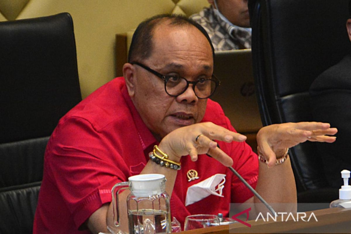 Anggota DPR minta Kapolri evaluasi kinerja Kapolda Sumut