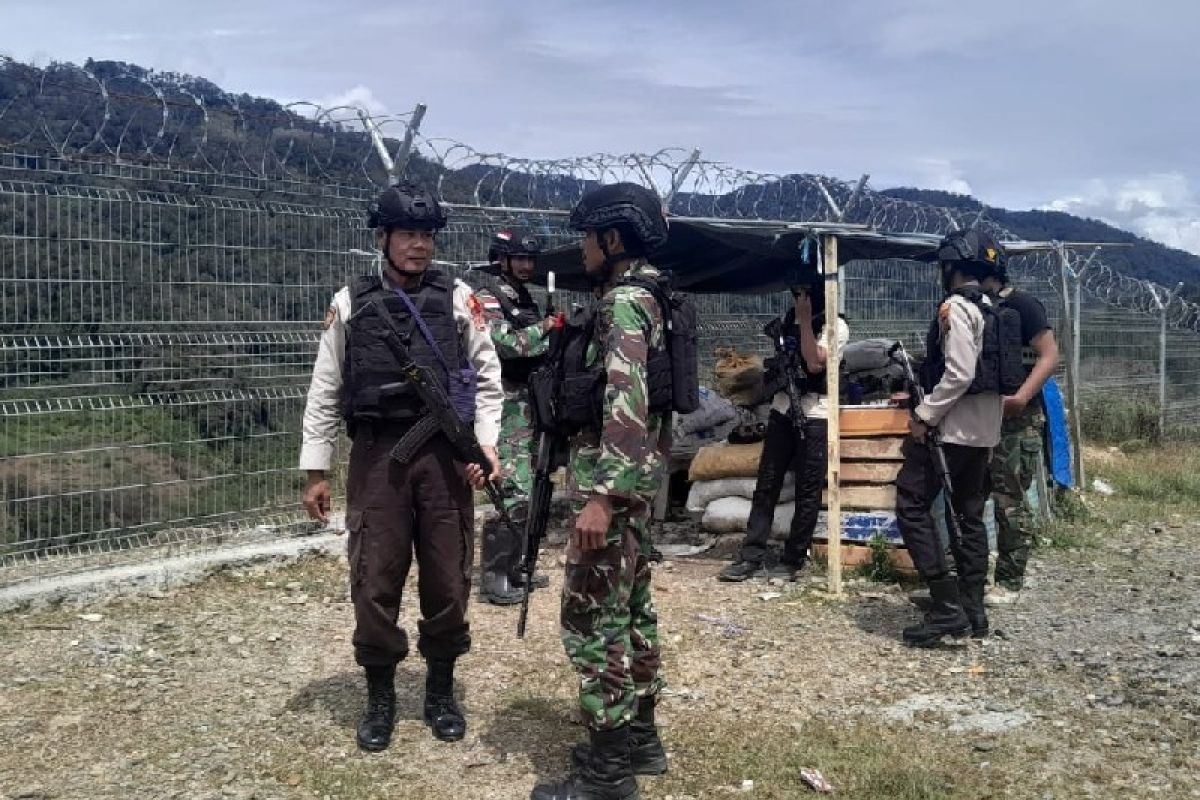 TNI/Polri intensifkan patroli gabungan antisipasi KKB di Intan Jaya