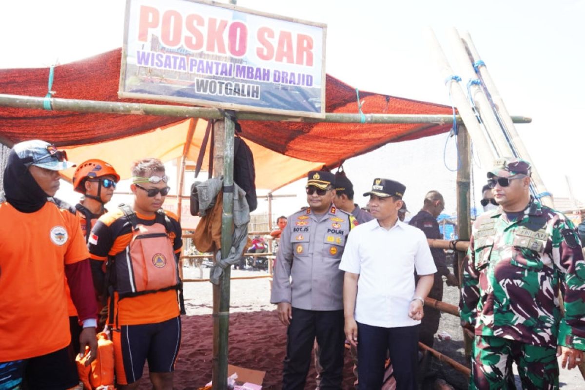 H+7 Lebaran, Forkopimda Lumajang minta petugas siaga di wisata pantai selatan