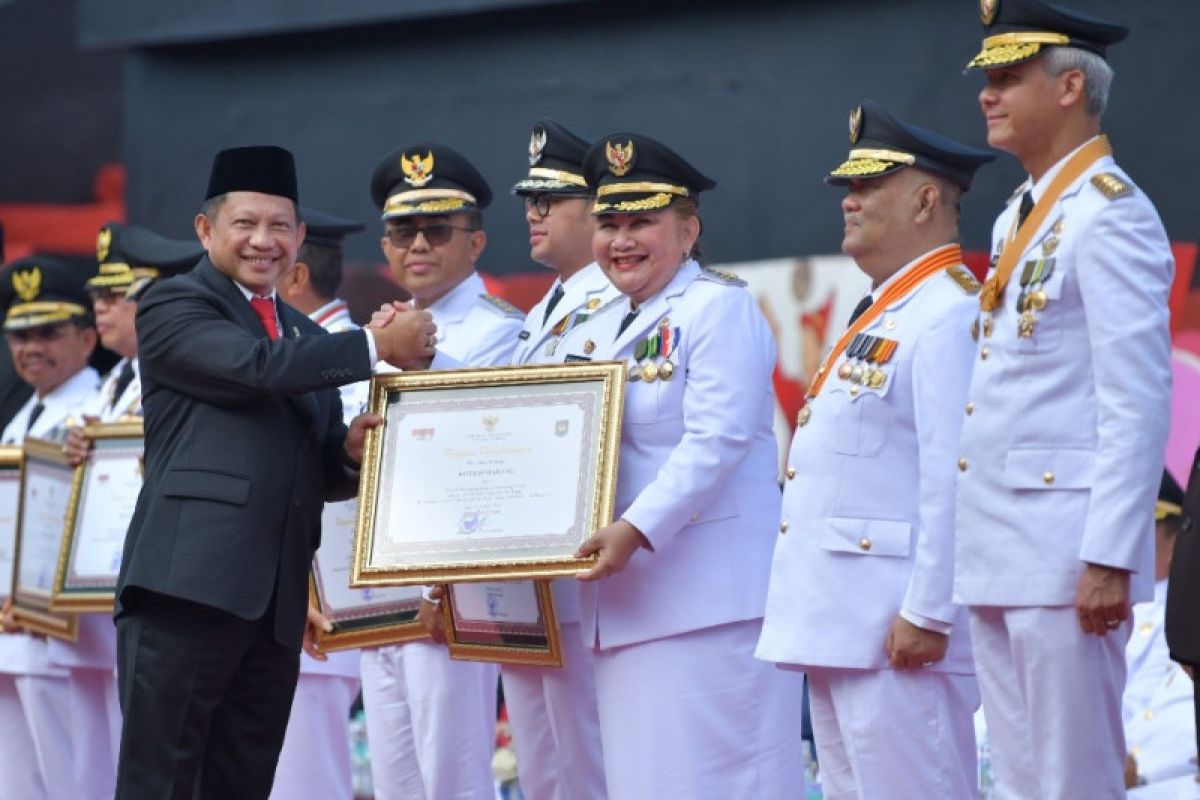 Semarang  raih peringkat terbaik penyelenggaraan pemerintahan daerah