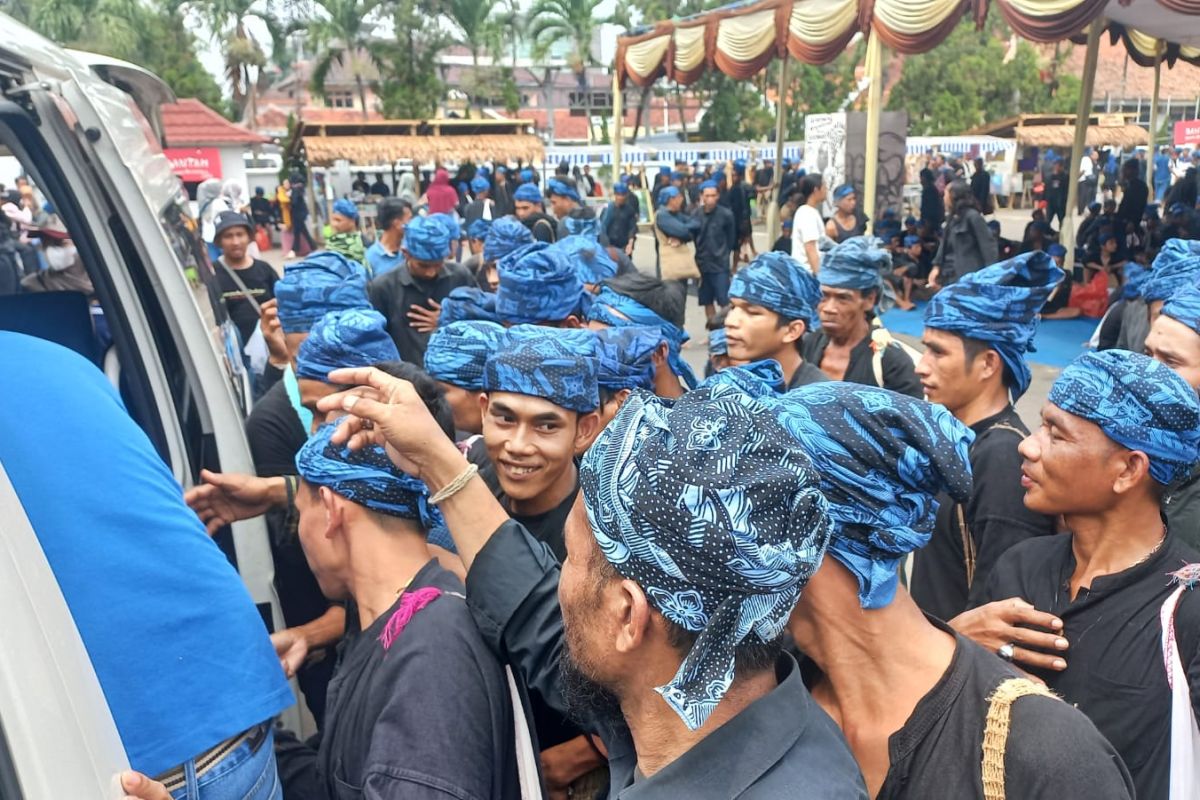 Pemprov Banten berikan layanan kesehatan gratis peserta Seba Baduy