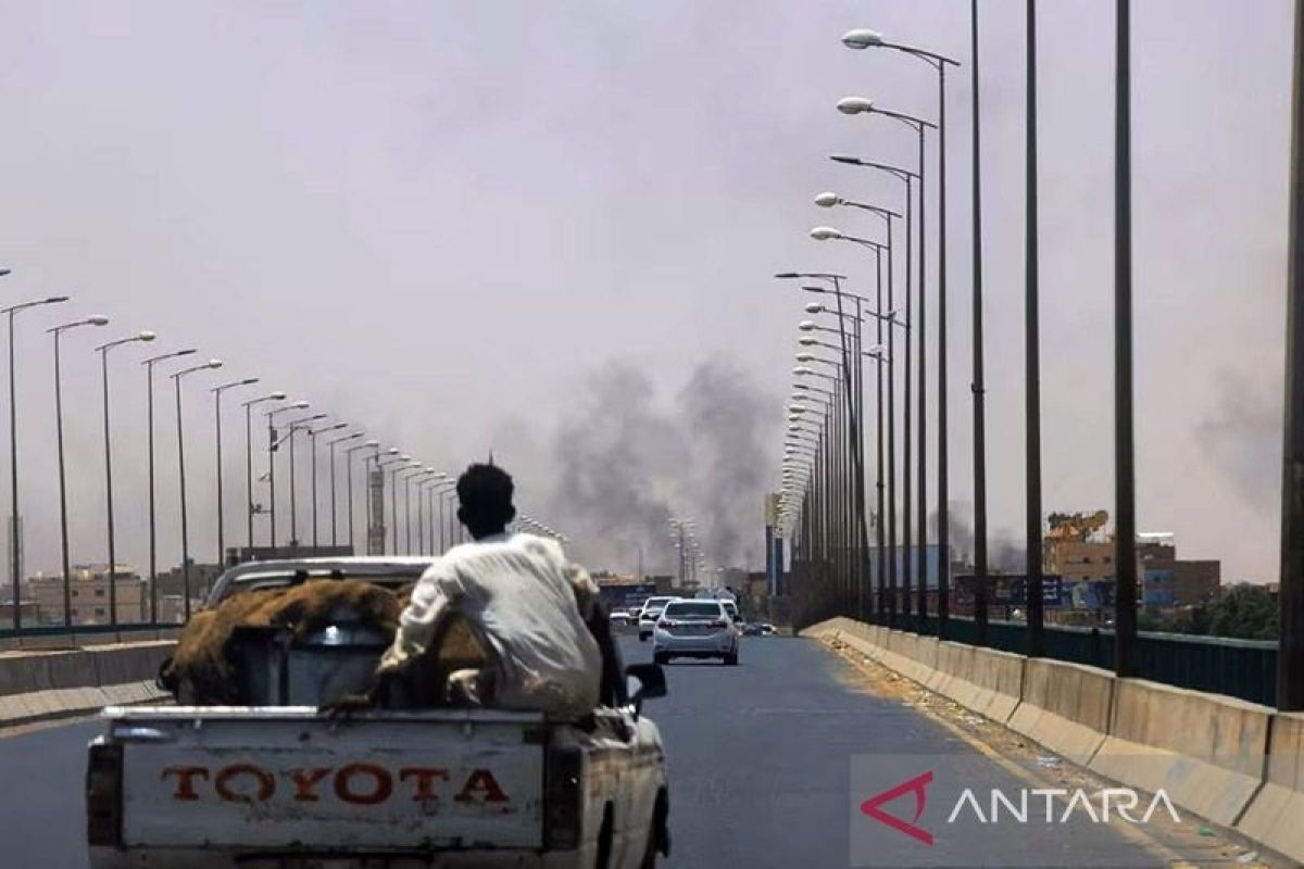 Pengungsi kabur ke Chad setelah melahirkan kala perang pecah di Sudan