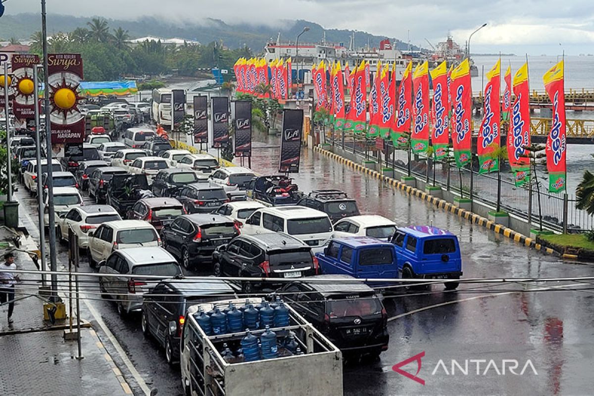 Penyeberangan Ketapang-Gilimanuk dibuka kembali setelah cuaca membaik