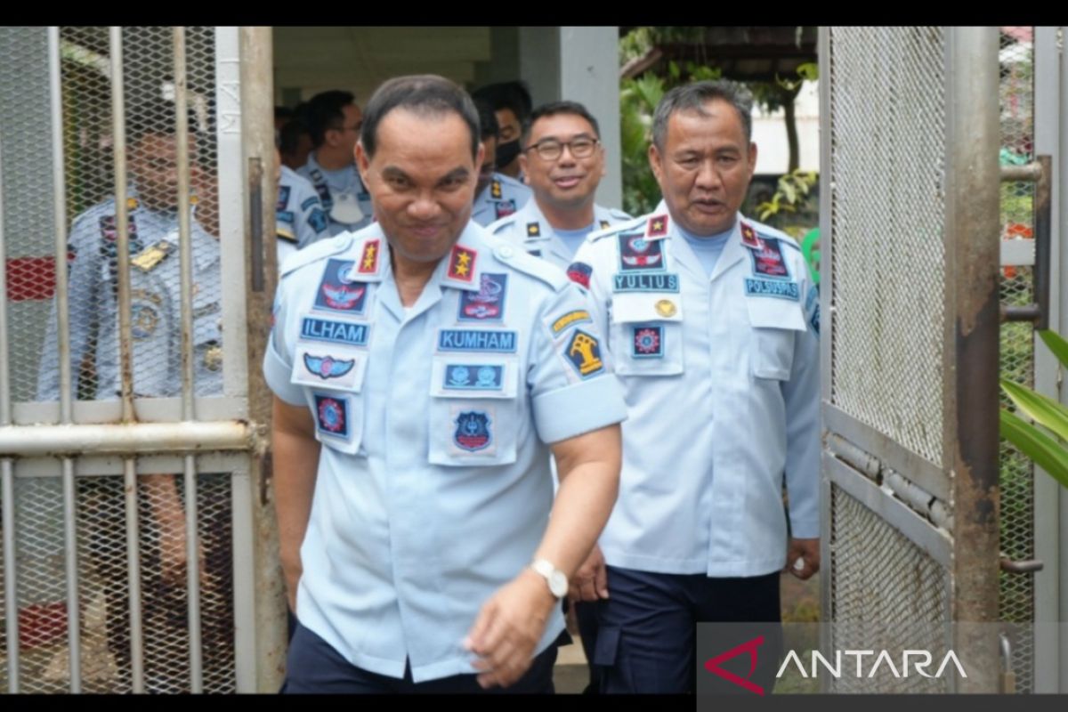 Dua puluhan narapidana di Sumsel dipindahkan ke Lapas Nusakambangan