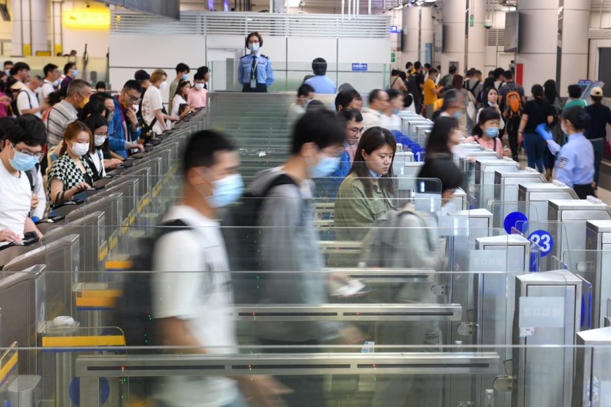 China siap catat rekor perjalanan kereta selama liburan Hari Buruh