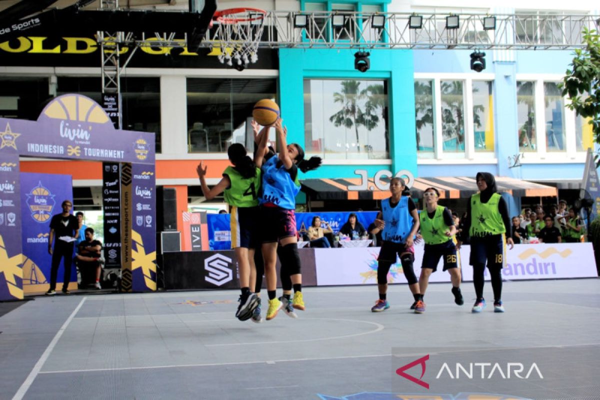 Pebasket muda Cirebon tanding di Mandiri 3X3 Indonesia Tournament City