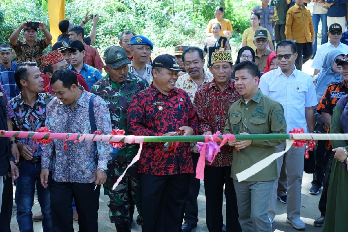 Satono galakkan gotong royong membangun daerah