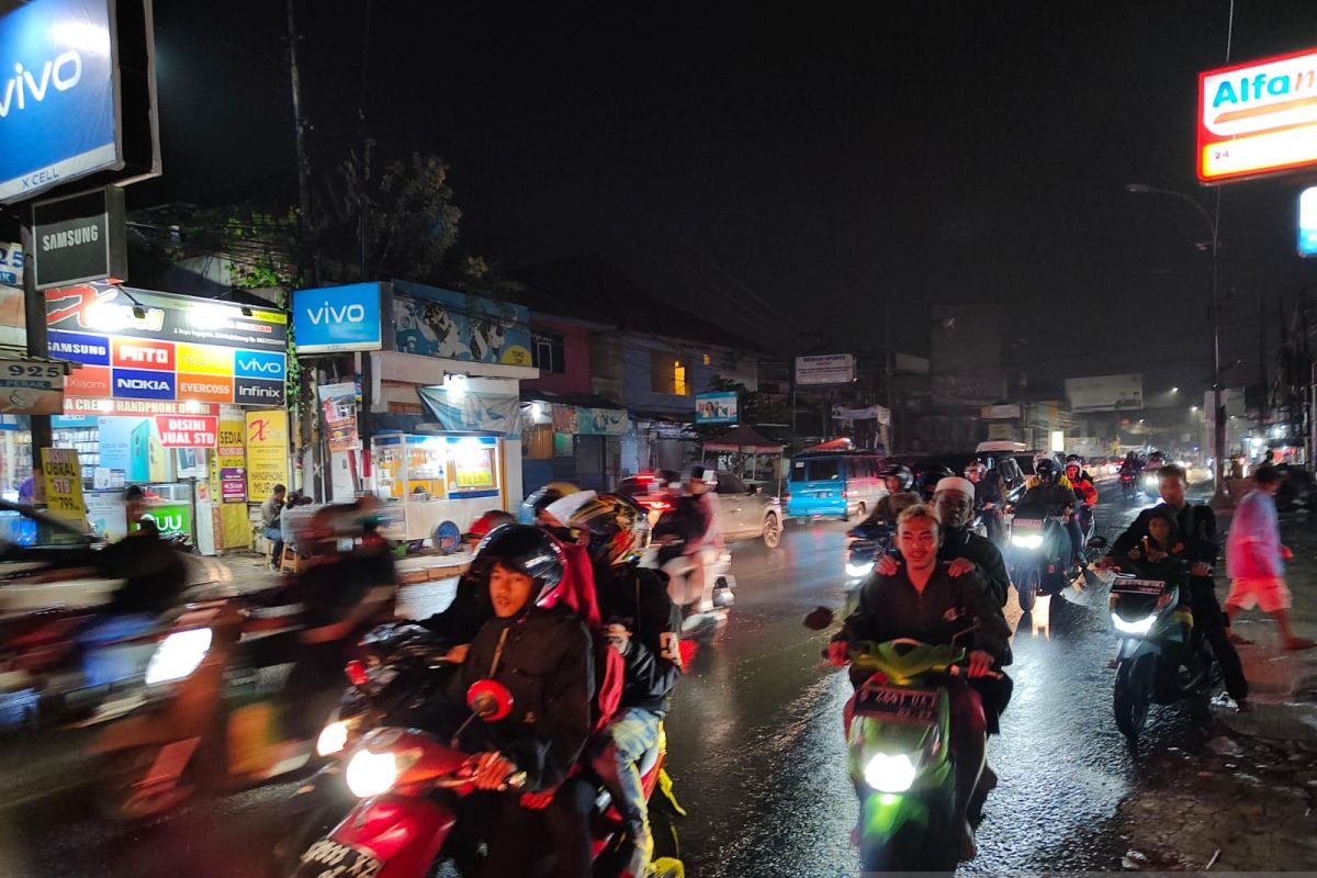 Jalur Padalarang-Cianjur masih ramai dan lancar