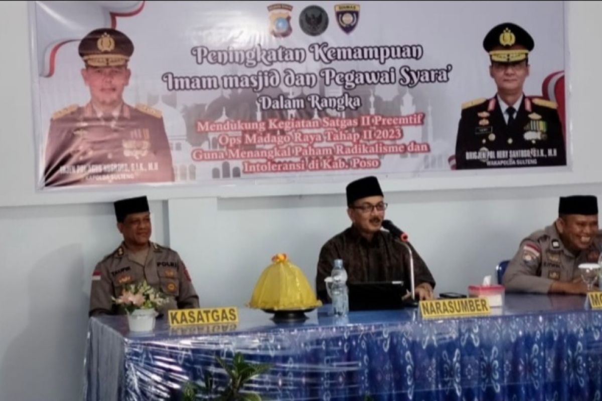 Polda dan FKUB kenalkan moderasi beragama kepada imam masjid di Poso