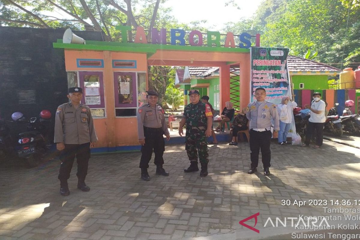 TNI-Polri jaga keamanan objek wisata di Kolaka