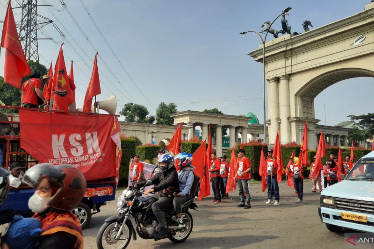 Polresta Tangerang berikan pengawalan ribuan pekerja dalam aksi May Day ke Jakarta