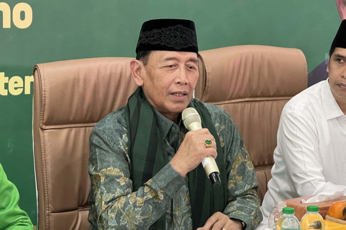 Wiranto serahkan 100 kader eks Hanura ke PPP