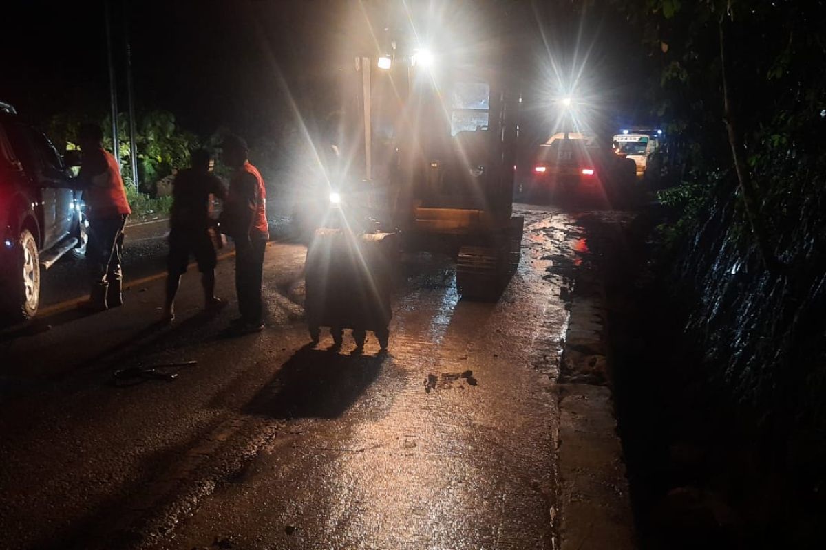 15 hektare lahan sawah petani Sipisang Agam terendam banjir