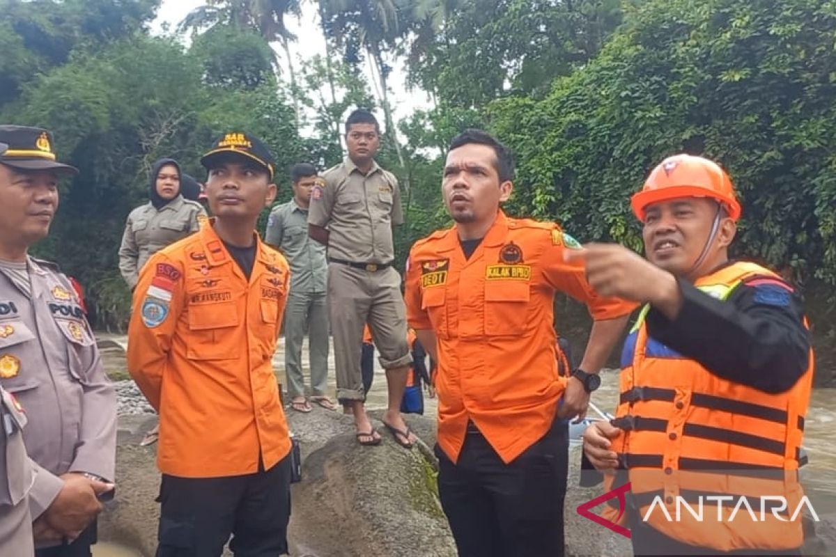 Bocah 6 tahun  hilang terseret arus banjir di Padang Sidempuan