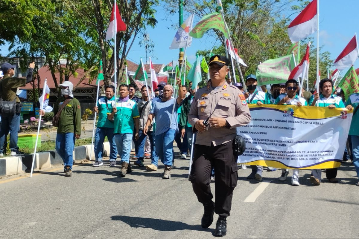 Aksi buruh Tabalong sampaikan lima tuntutan ke dewan