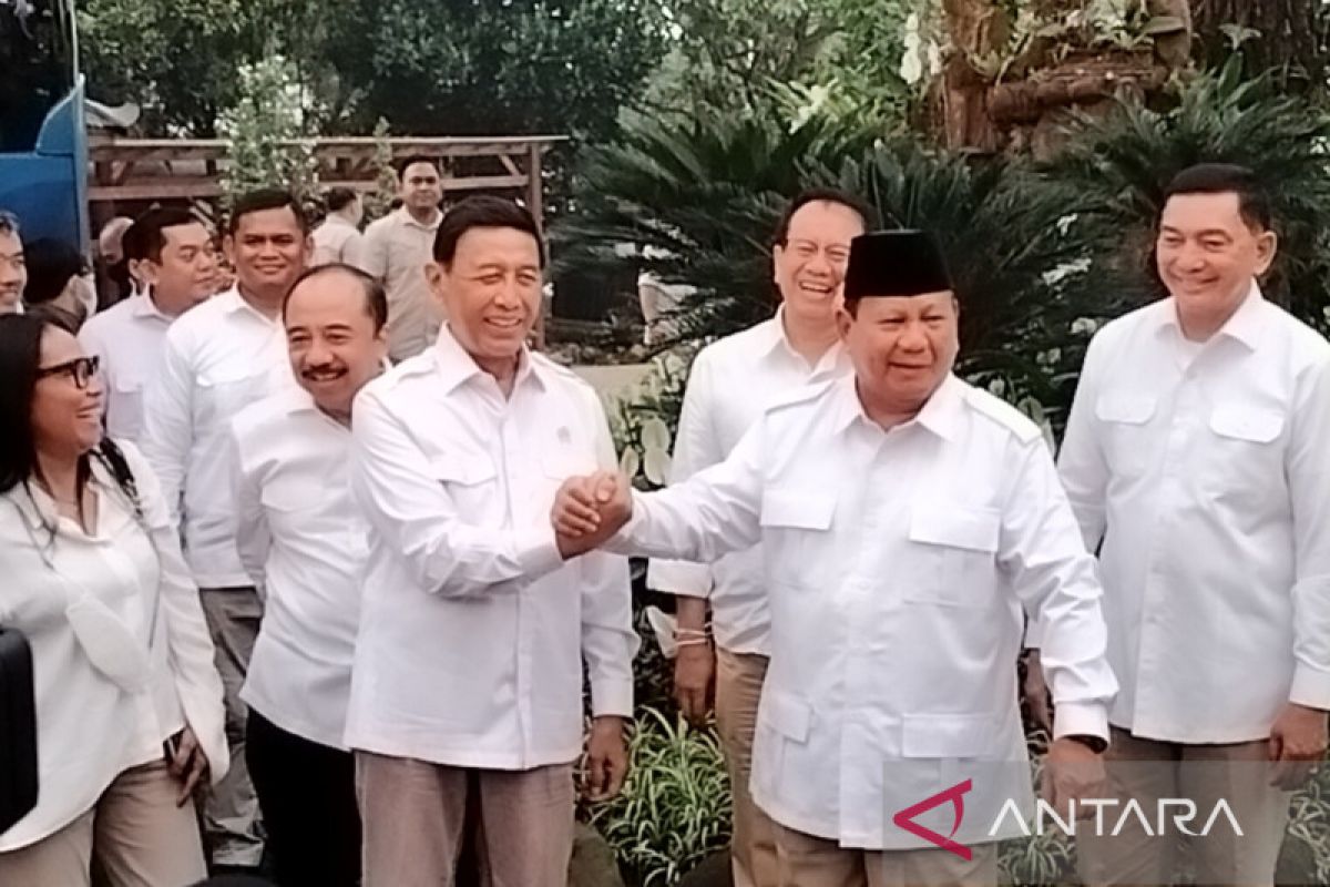 Prabowo Subianto mengajak Wiranto kerja sama dampingi Presiden RI selanjutnya