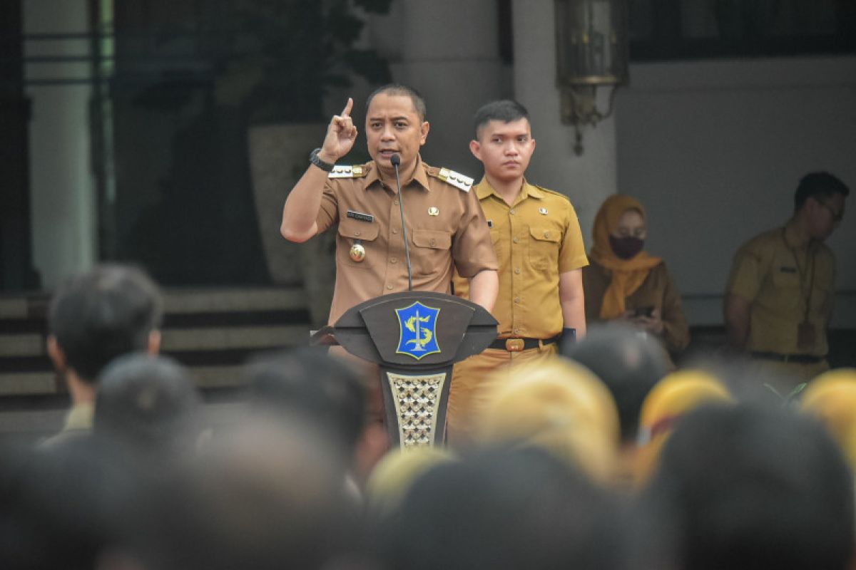 Ini penjelasan Wali Kota Surabaya Eri Cahyadi alasan ASN tak harus bekerja di kantor