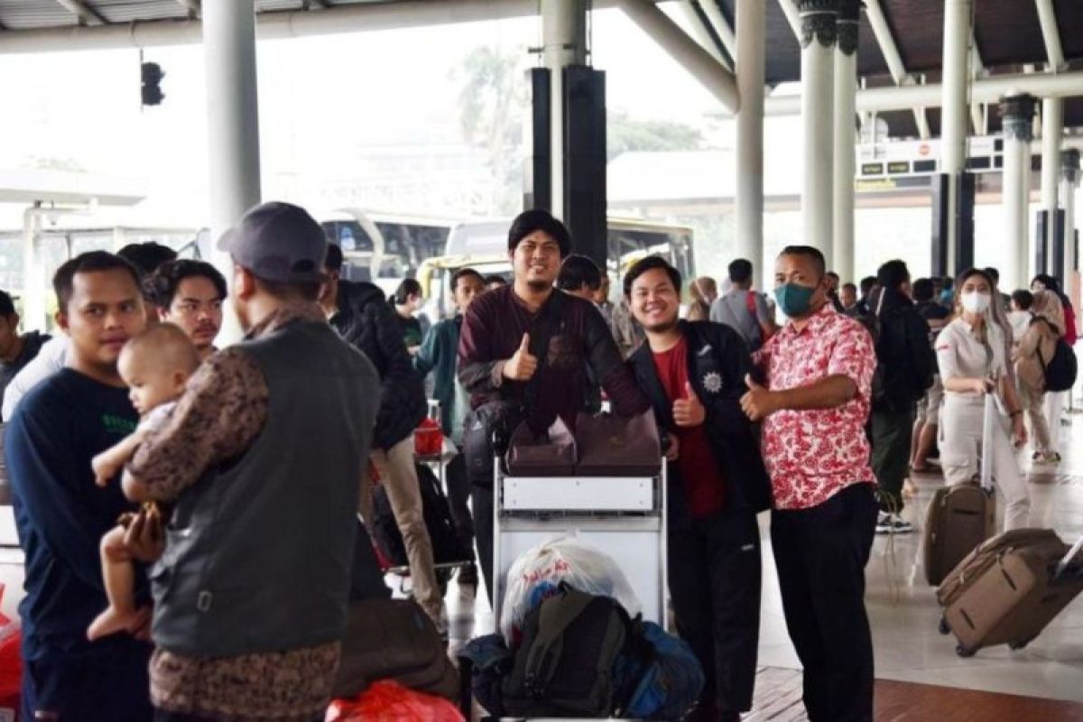 56 warga kloter kedua dari Sudan tiba di Riau