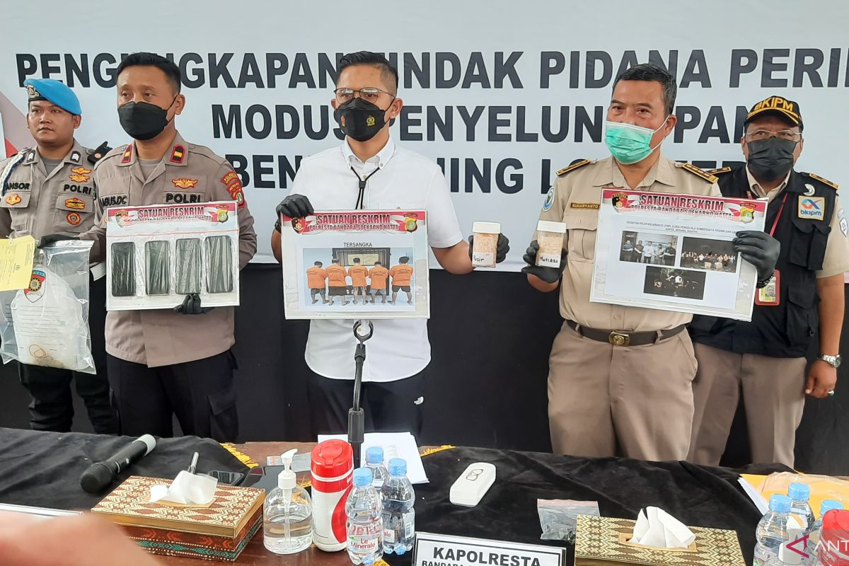 Polisi tangkap lima tersangka penyelundup benih lobster Rp4,1 miliar