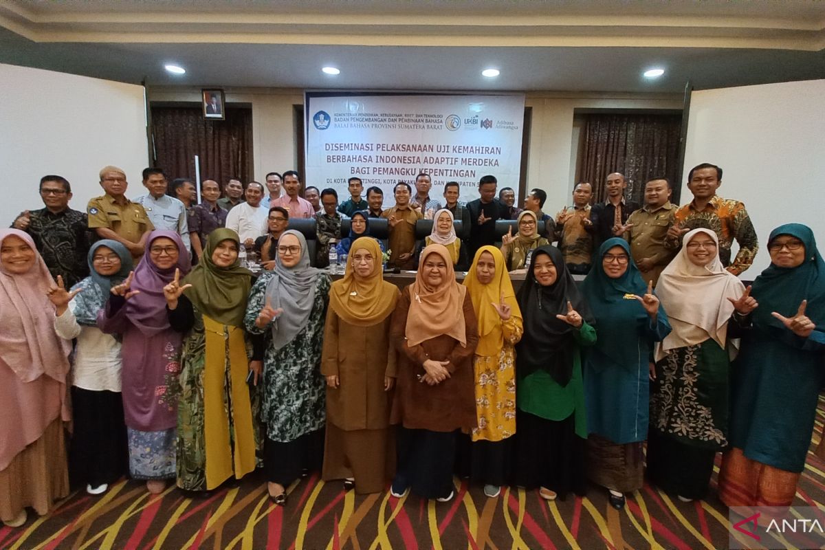 Balai Bahasa Sumbar sosialisasikan Kongres Bahasa Indonesia XII di Bukittinggi