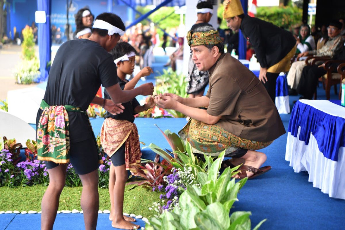 Kemendikbud bina 118 sekolah adat untuk ciptakan kesetaraan pendidikan