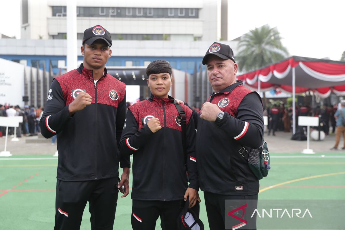 Dua atlet muda Indonesia Maikhel dan Atun siap sumbang medali emas SEA Games dari tinju