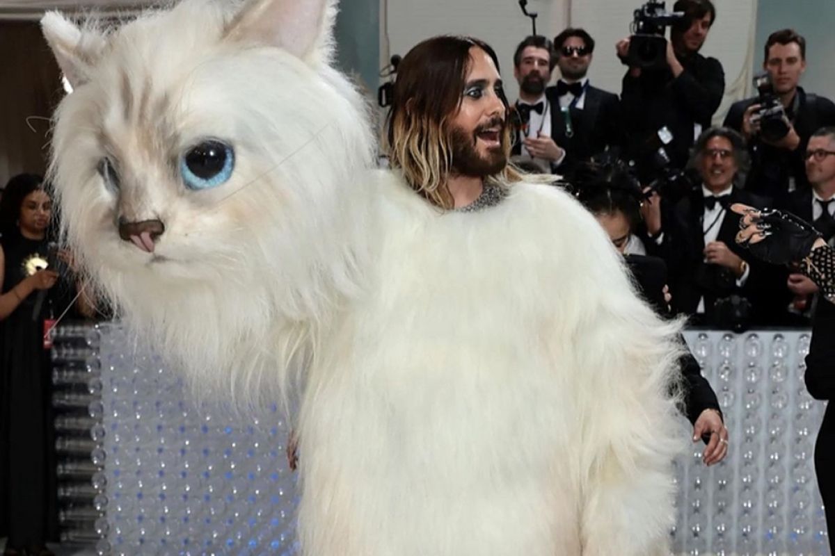 Jared Leto pakai kostum kucing di karpet merah Met Gala 2023