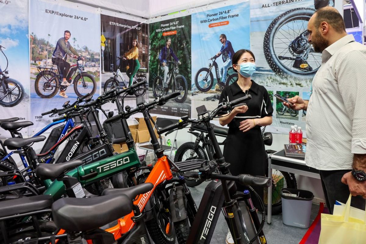 Industri sepeda China bergerak maju dengan beragam teknologi pintar