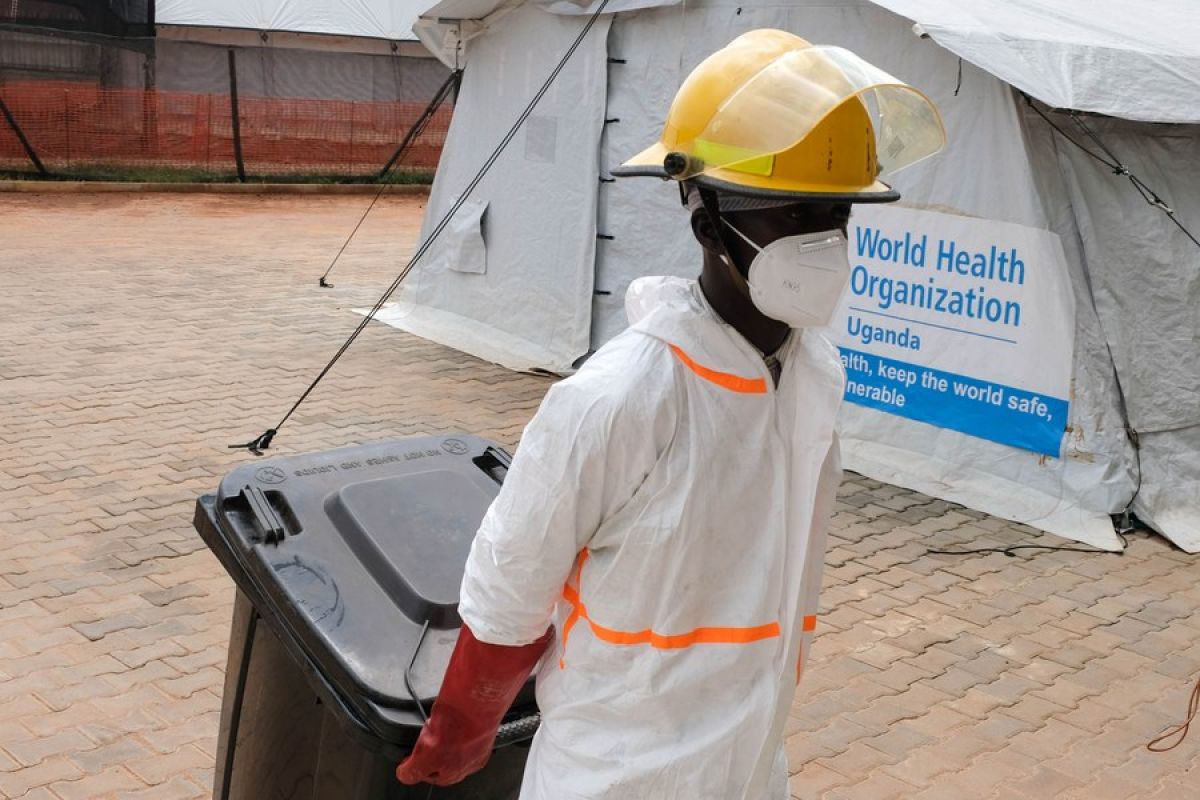 Uganda pastikan berantas Ebola setelah kasus dugaan teruji negatif