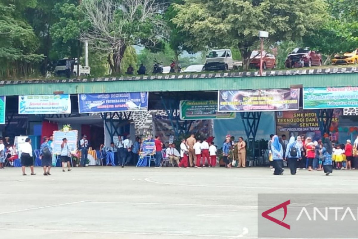 Pameran inovasi pendidikan Jayapura tampilkan karya siswa dan guru sekolah