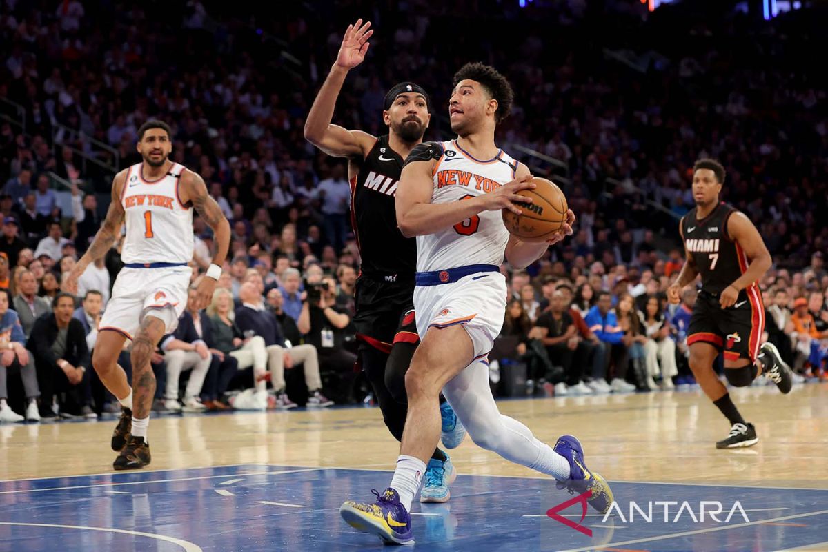 Jimmy Buttler kembali, Heat unggul 2-1 atas Knicks di NBA Playoffs